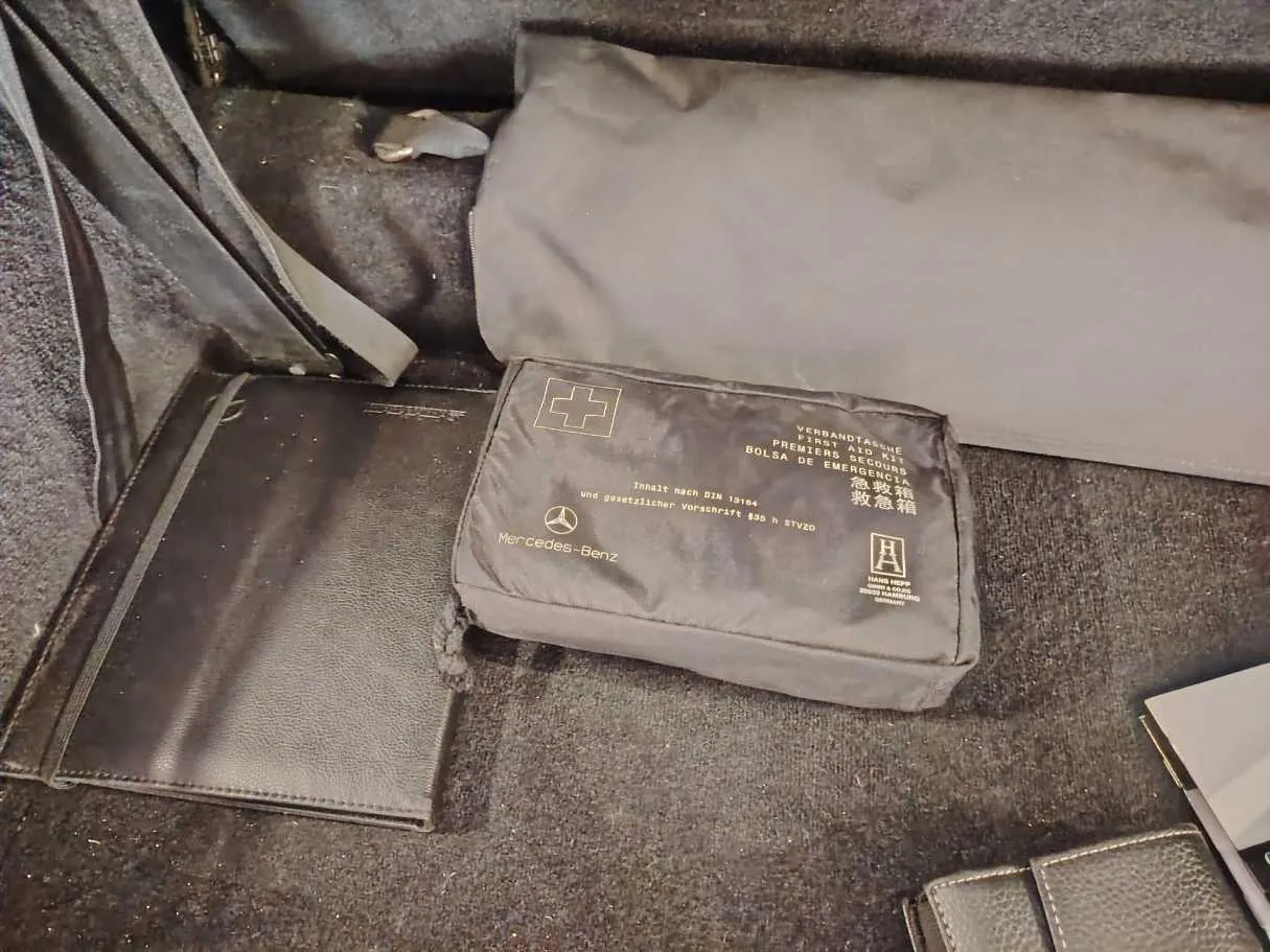 Car image 38