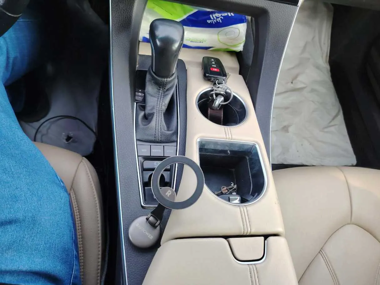 Car image 22