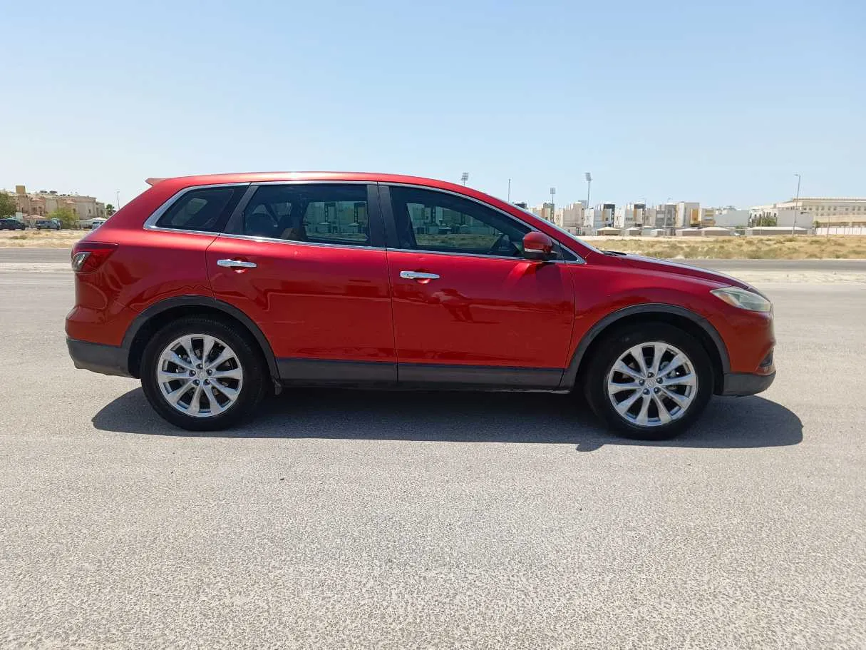 Car image 4