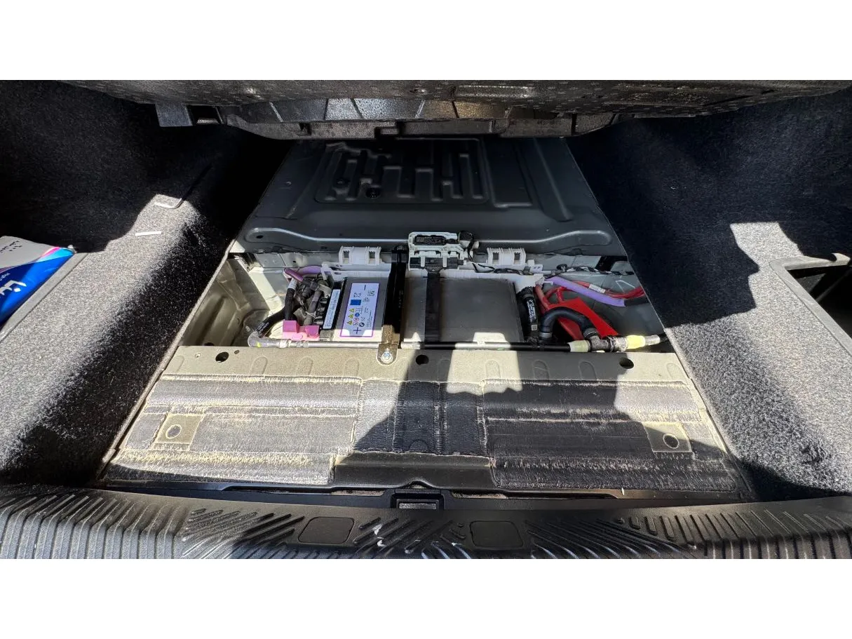 Car image 22
