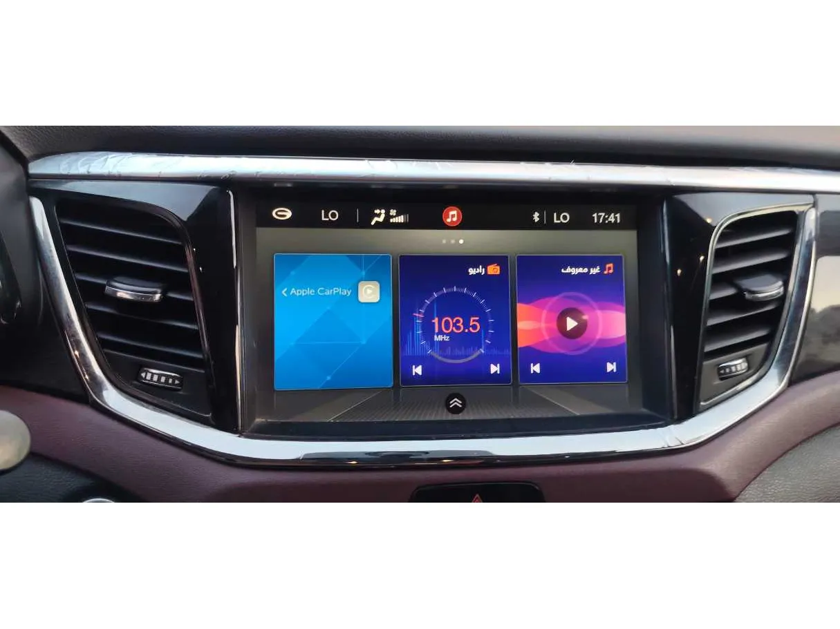 Car image 18