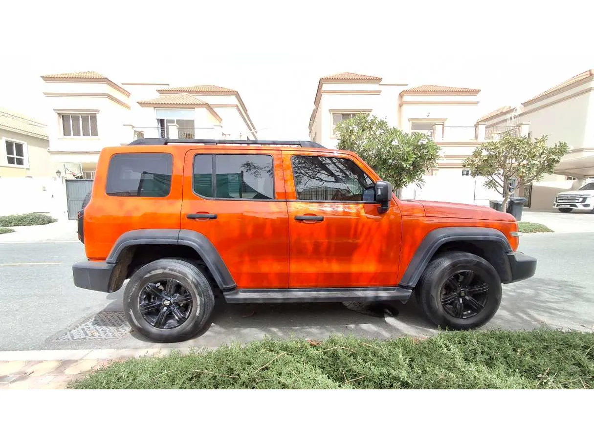 Car image 8