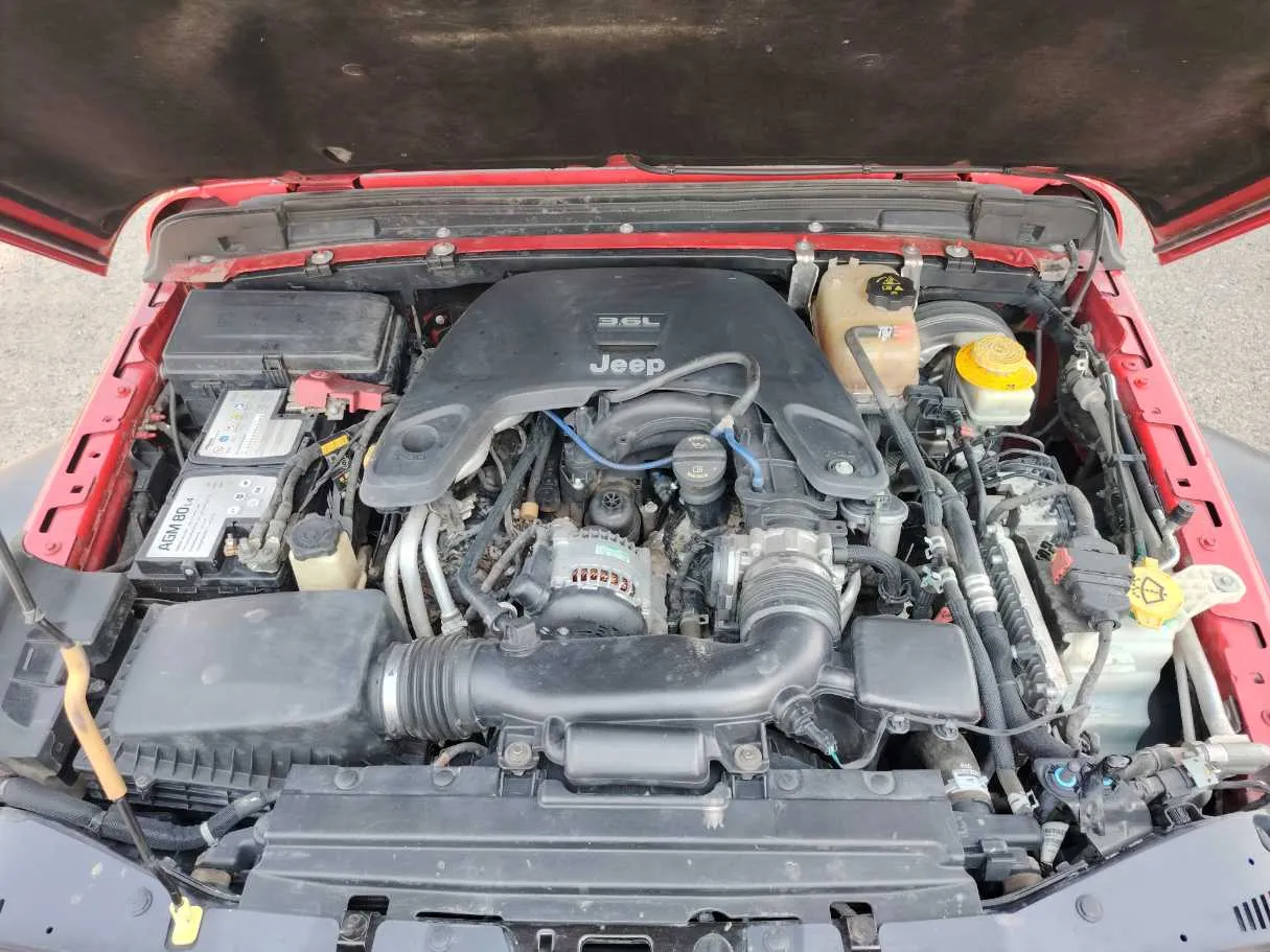 Car image 28