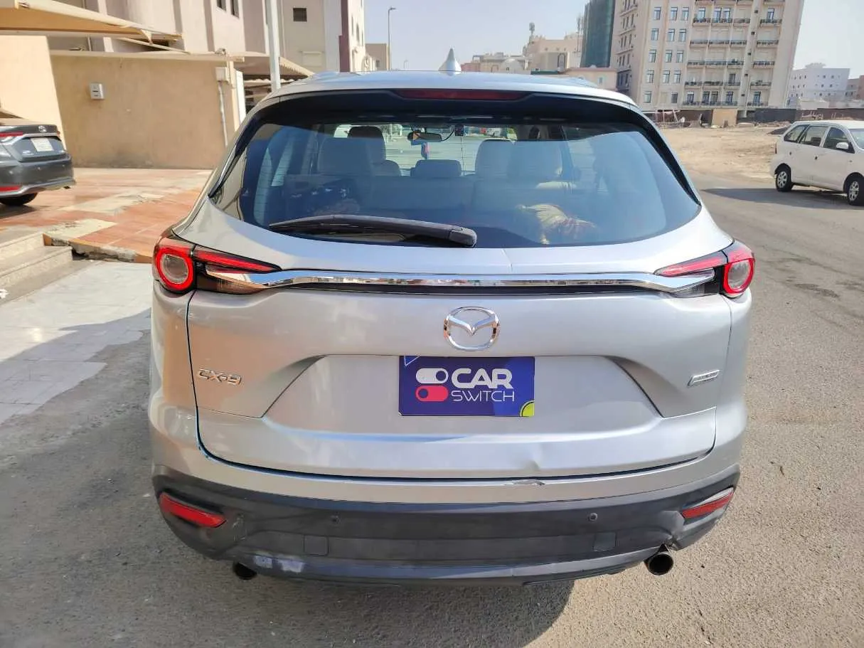Car image 6