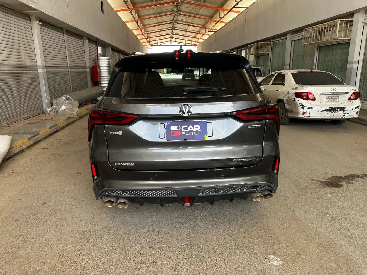 Car image 6