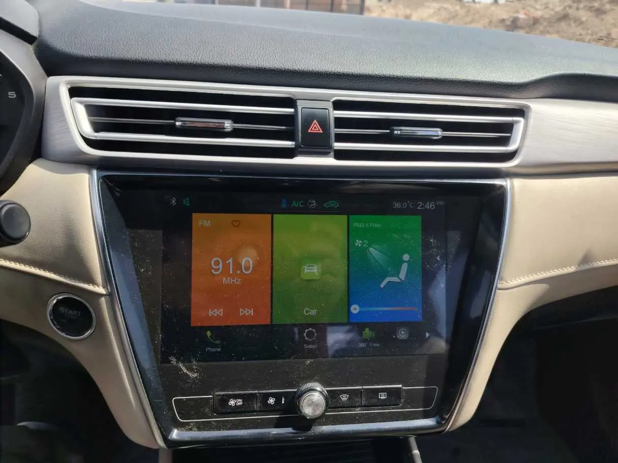 Car image 26