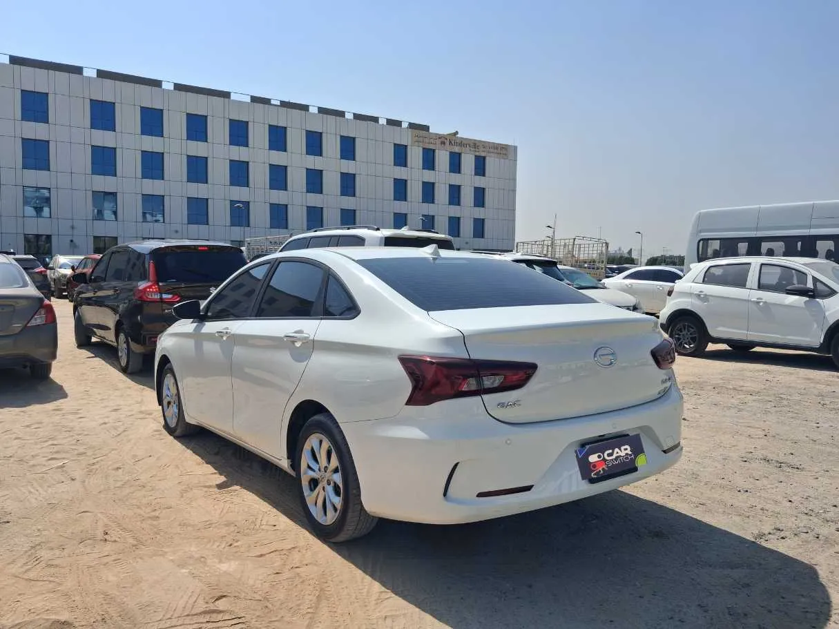 Car image 7