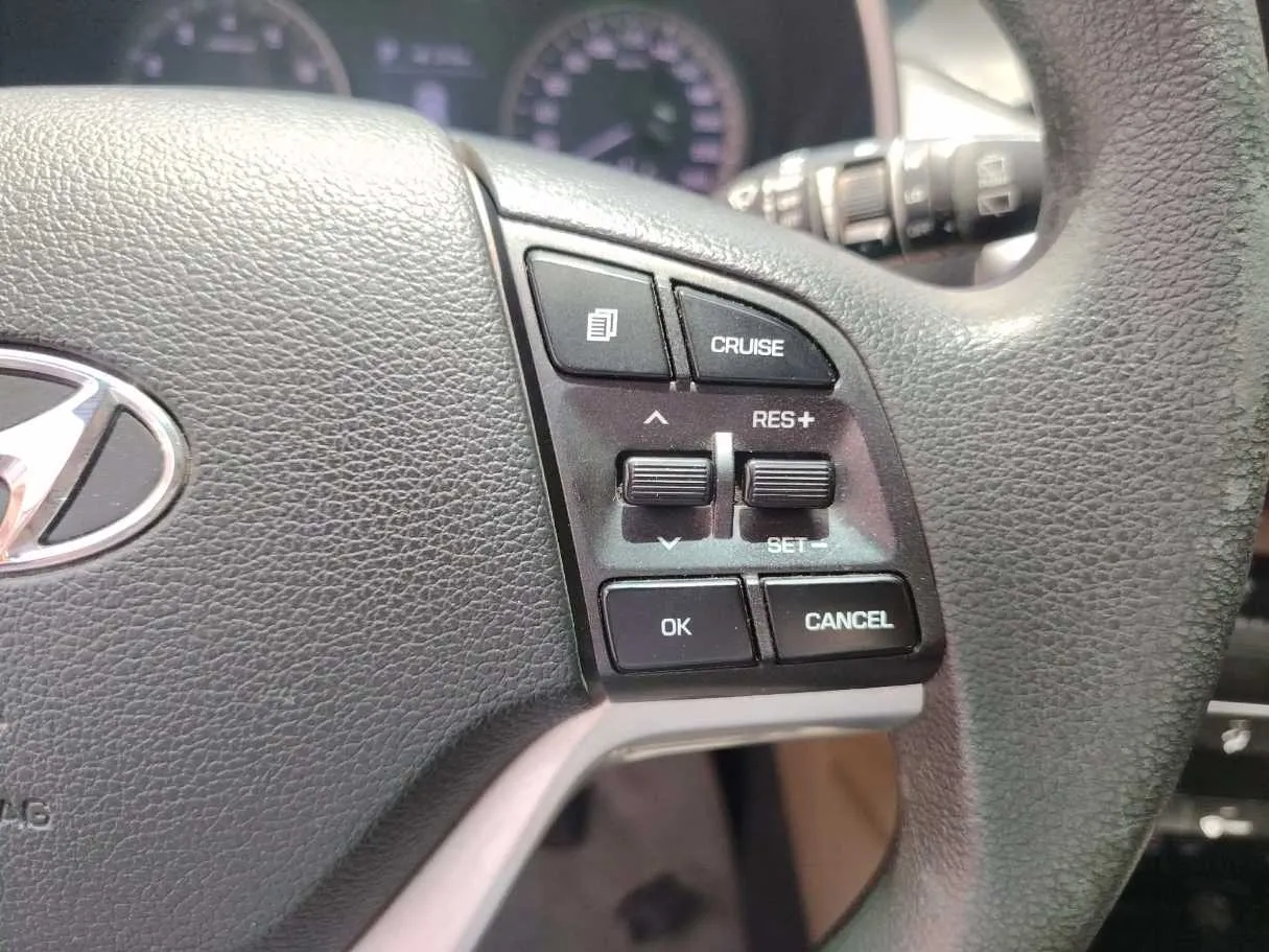 Car image 37