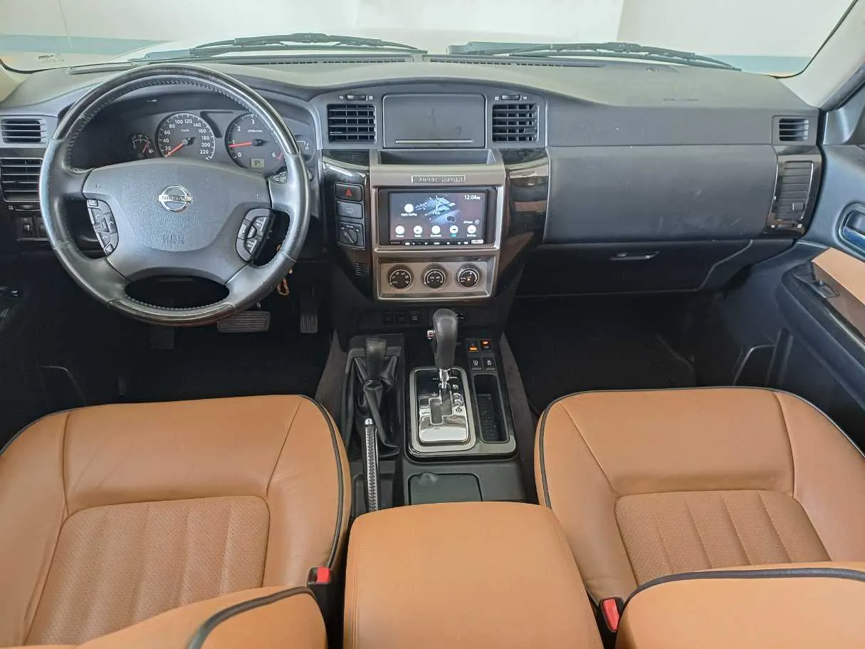 Car image 15