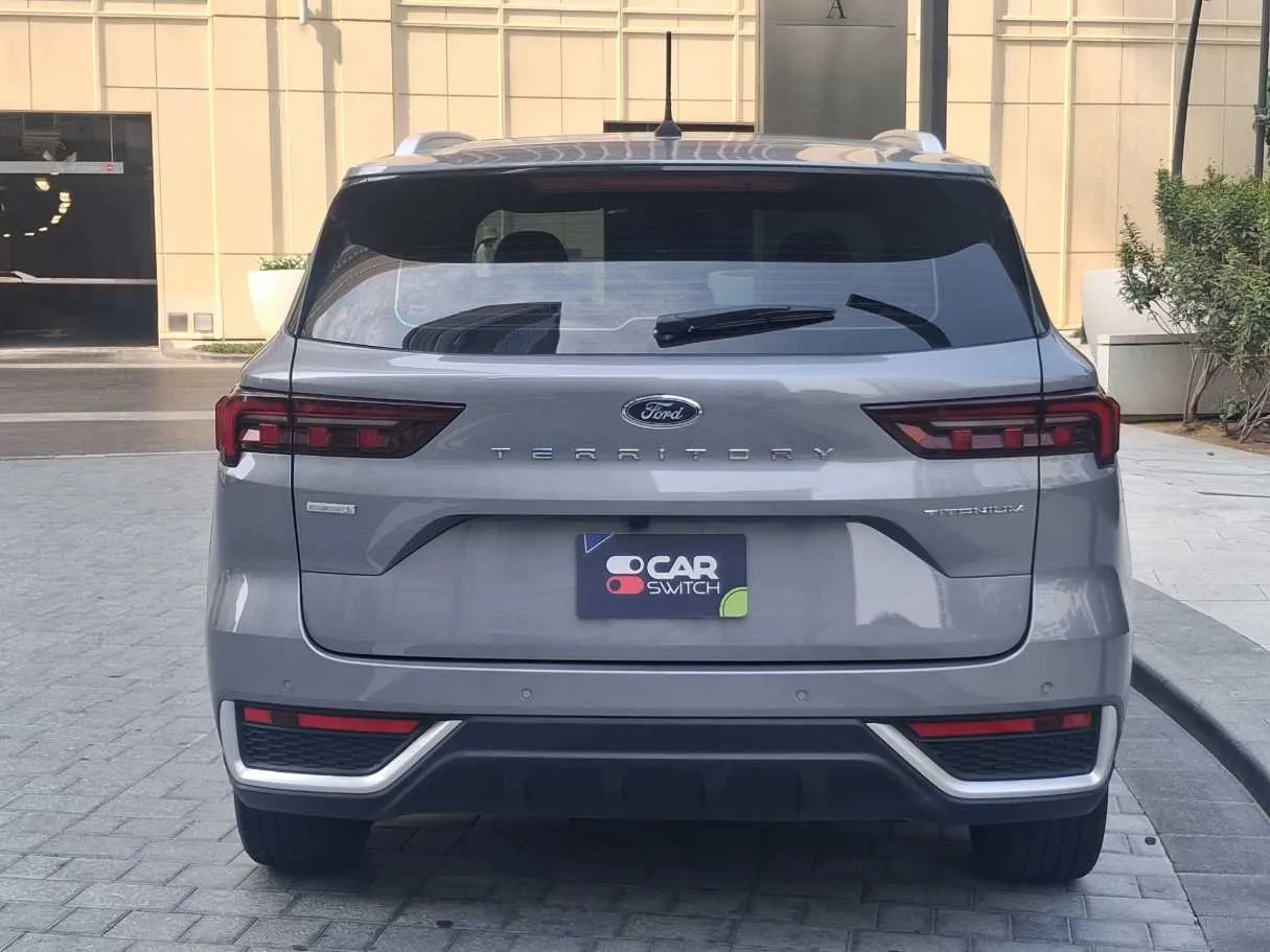 Car image 6