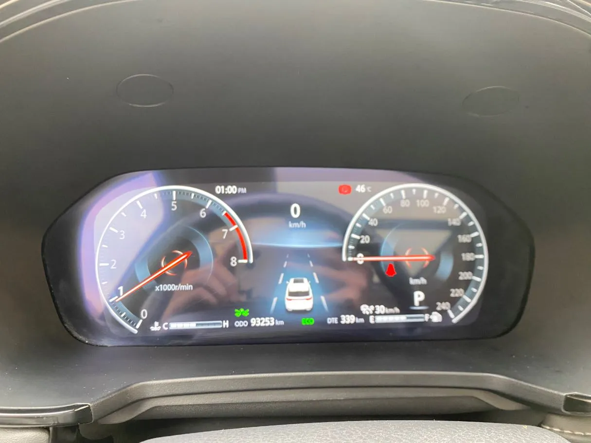Car image 19
