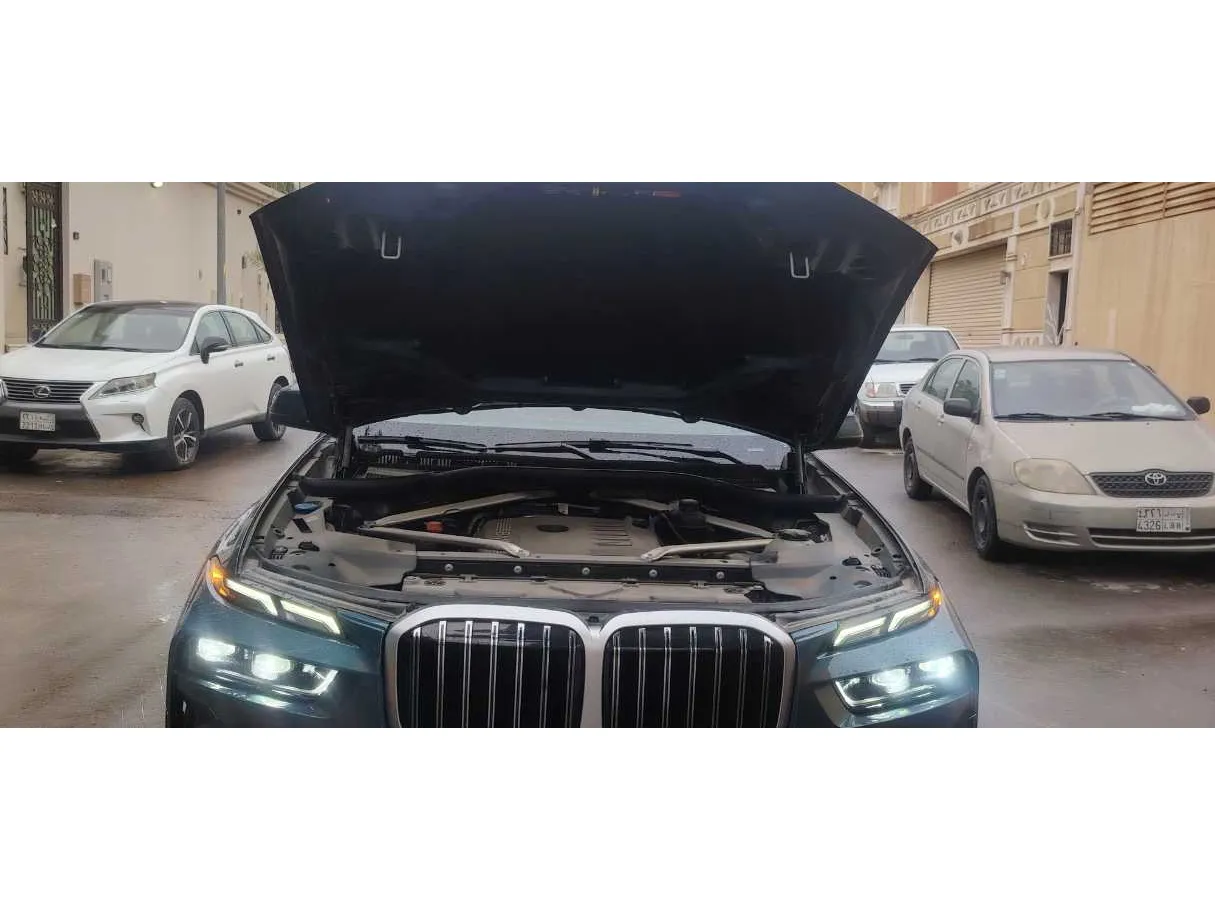 Car image 38