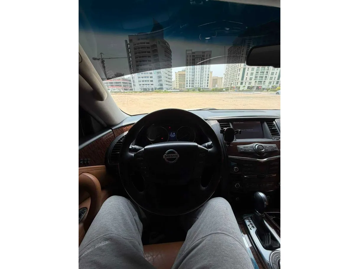 Car image 34