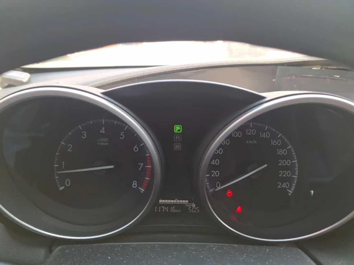 Car image 19