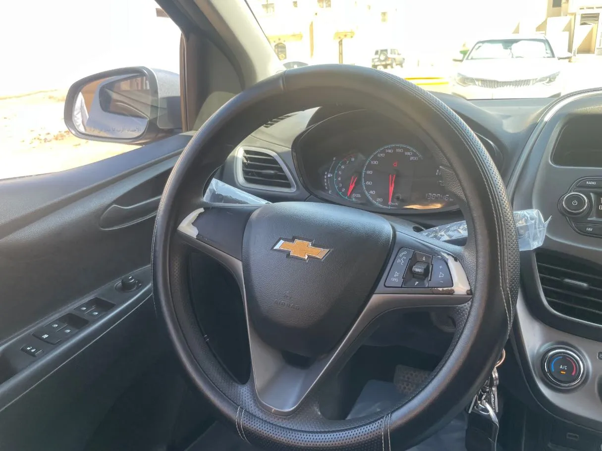 Car image 20
