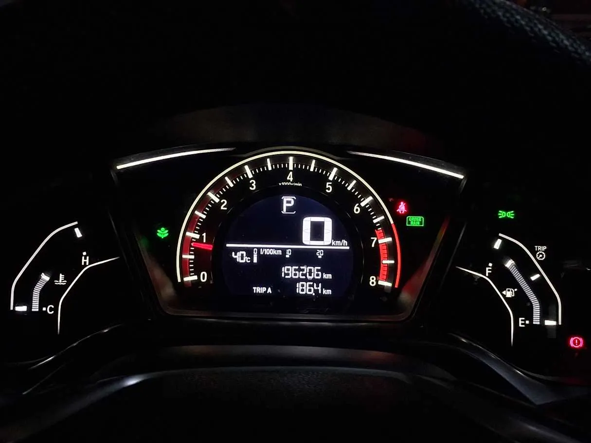 Car image 20