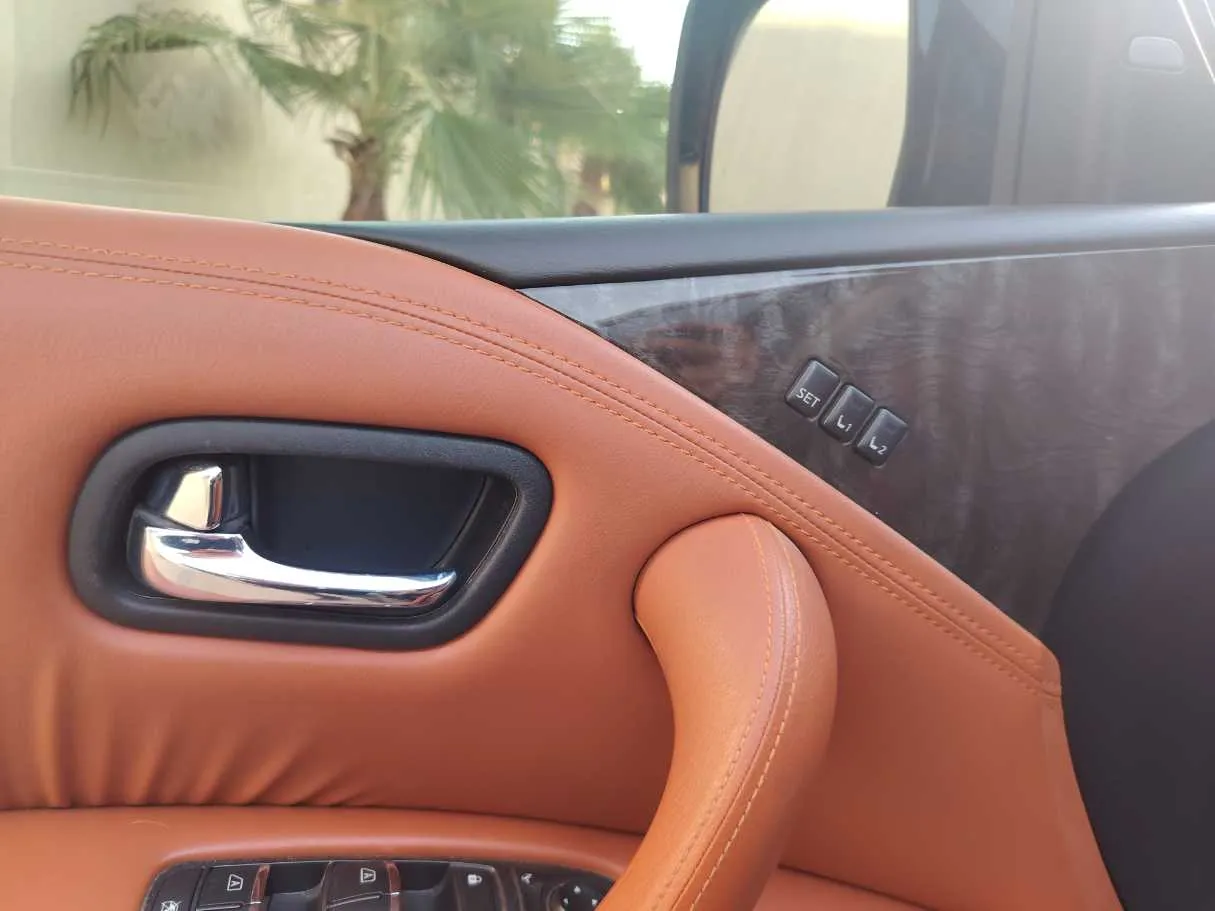 Car image 32