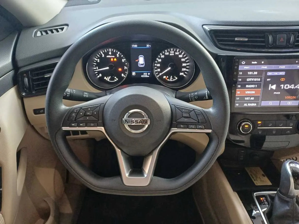 Car image 17