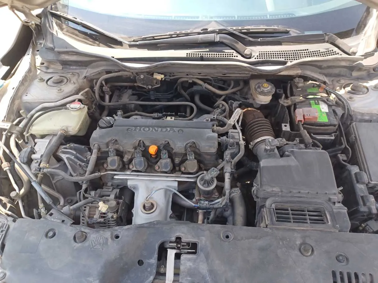 Car image 24
