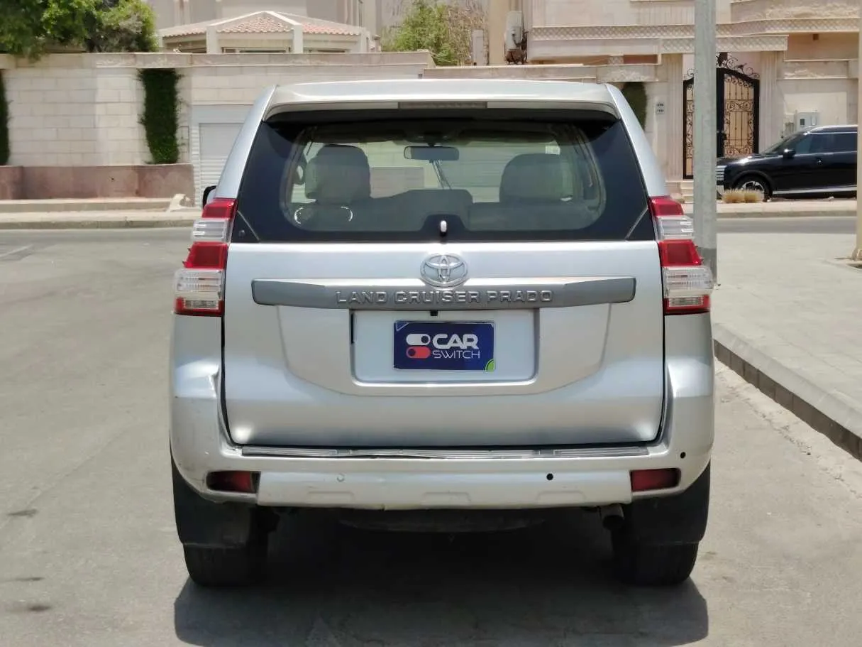 Car image 6