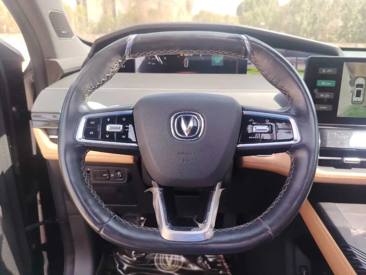 Car image 23