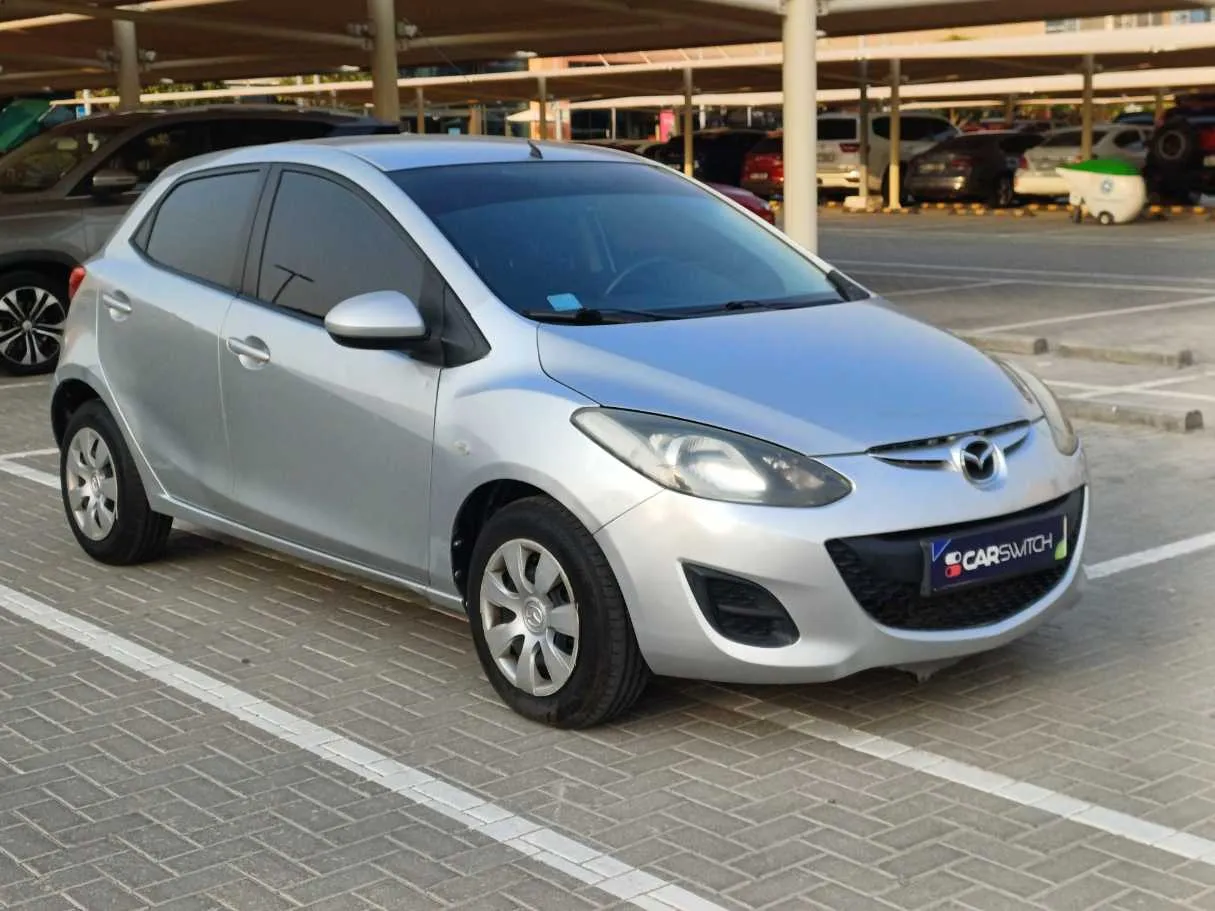 Car image 3