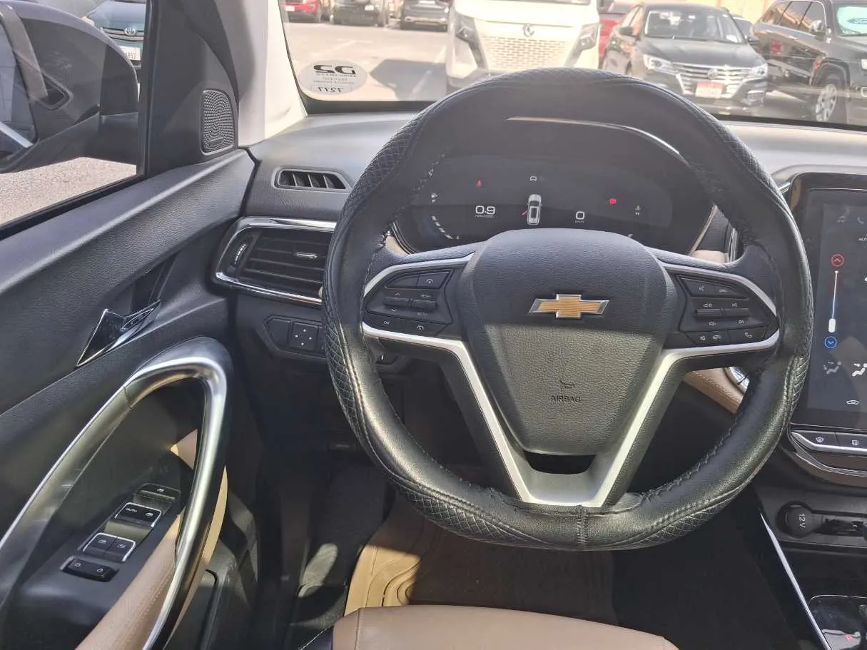 Car image 20