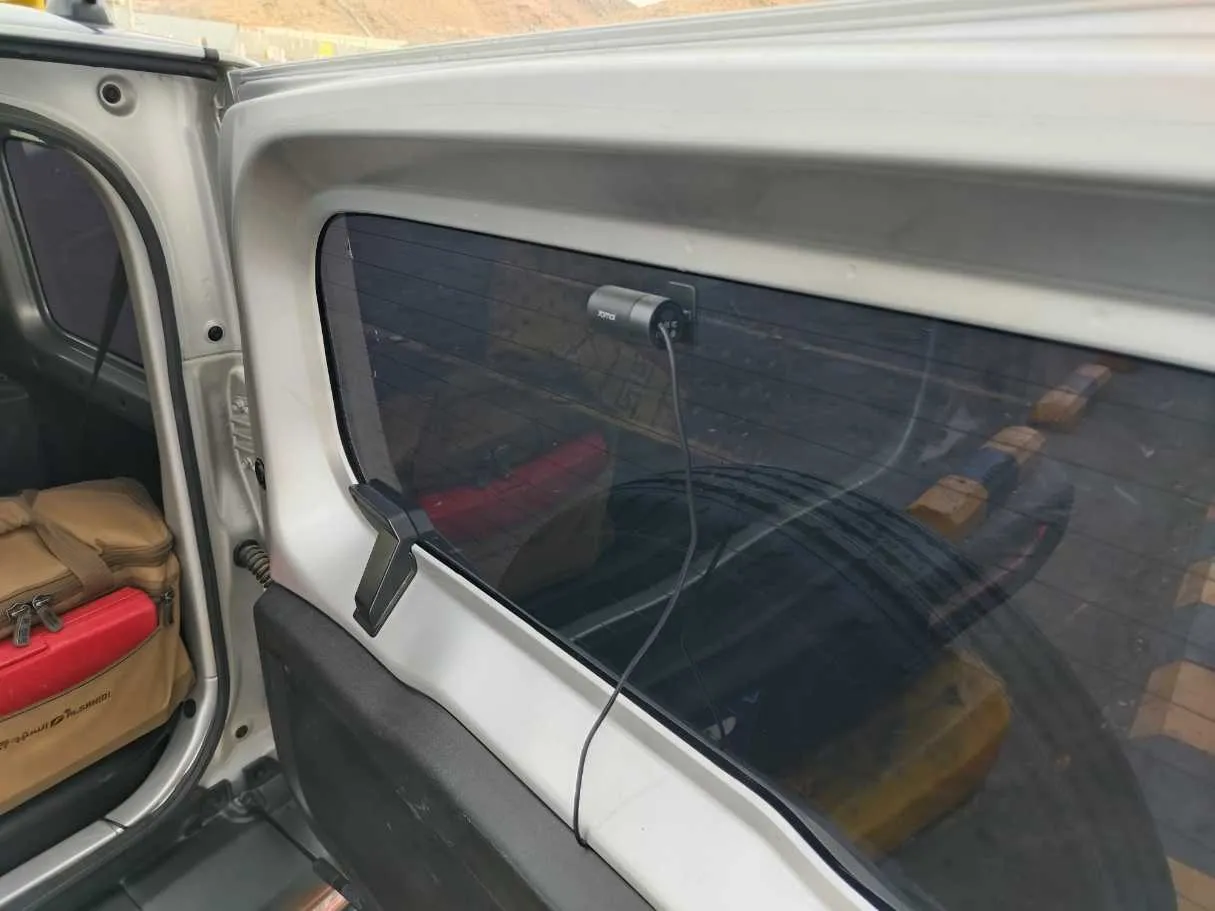Car image 30
