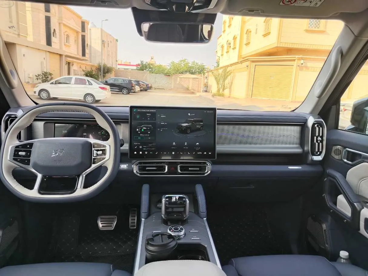 Car image 20