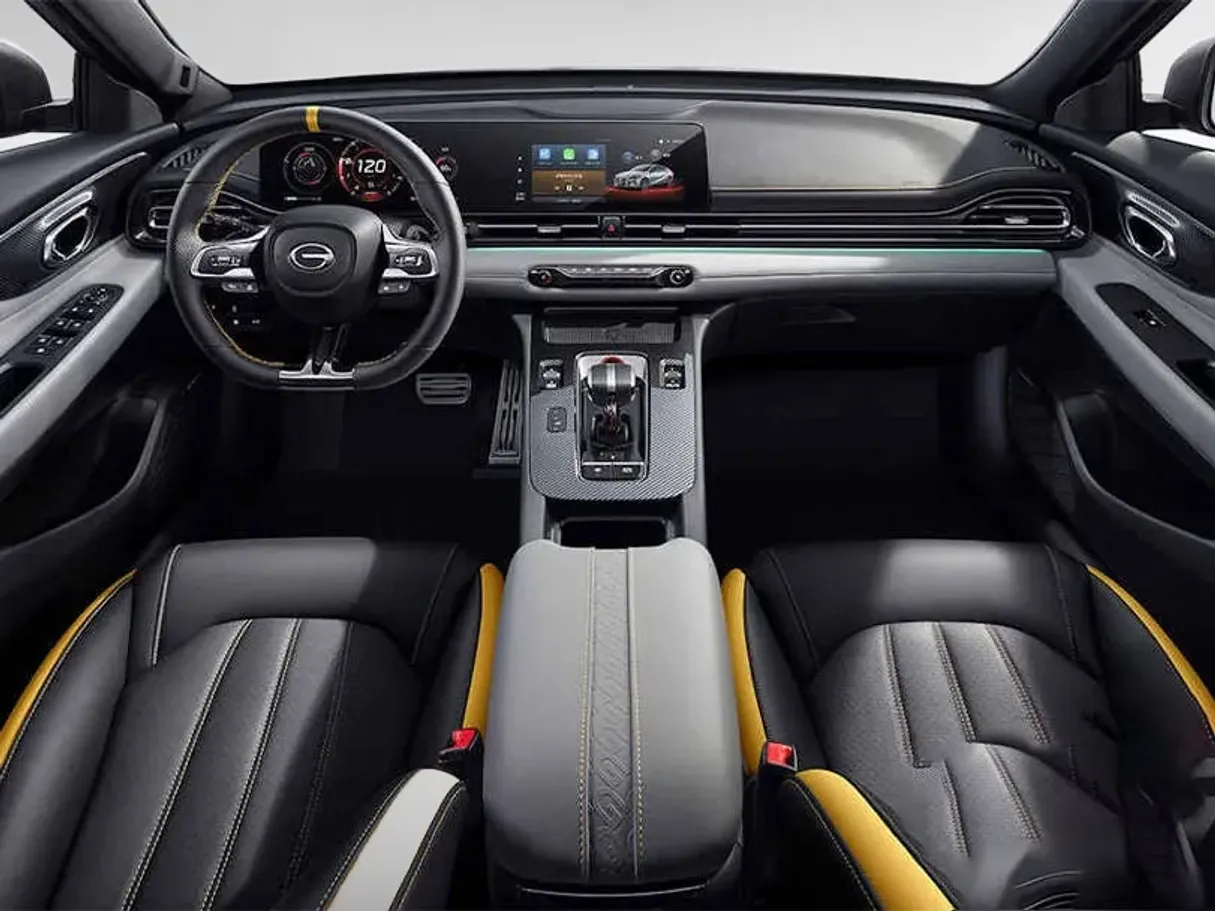 Car image 5