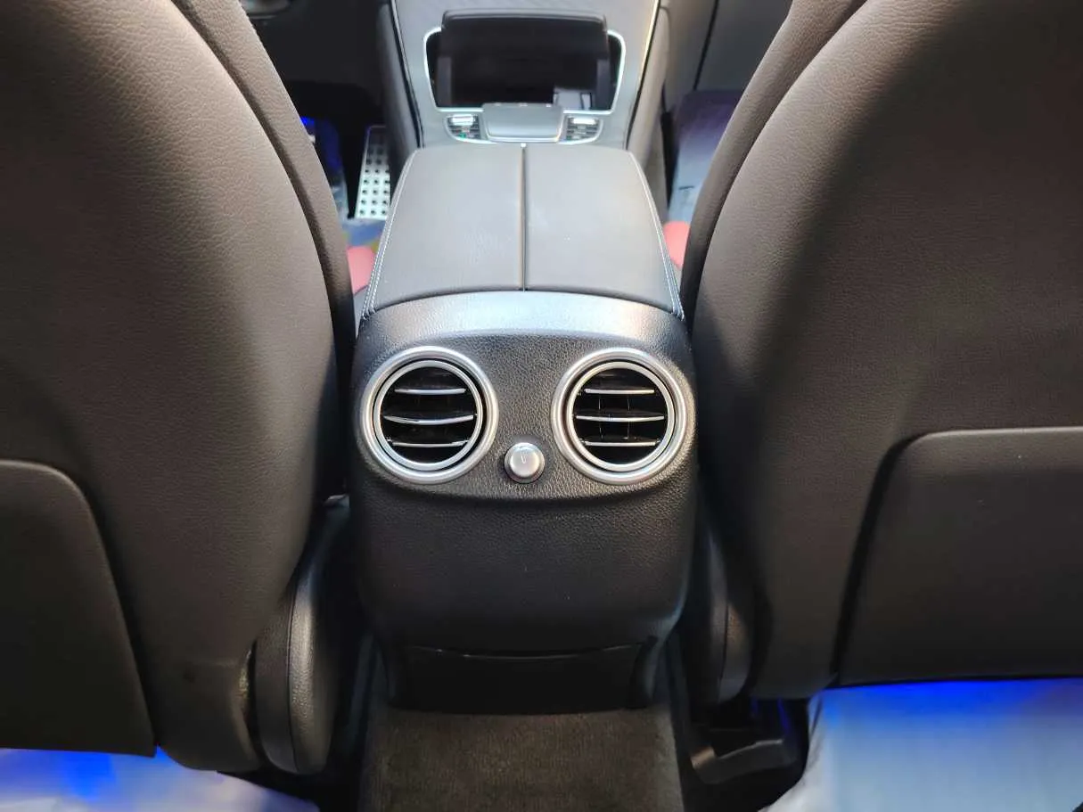 Car image 33
