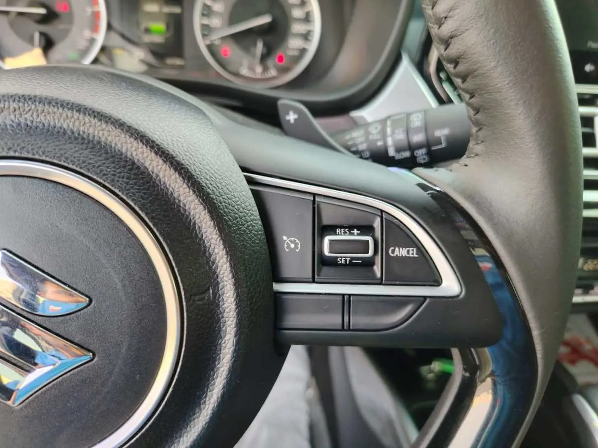 Car image 34