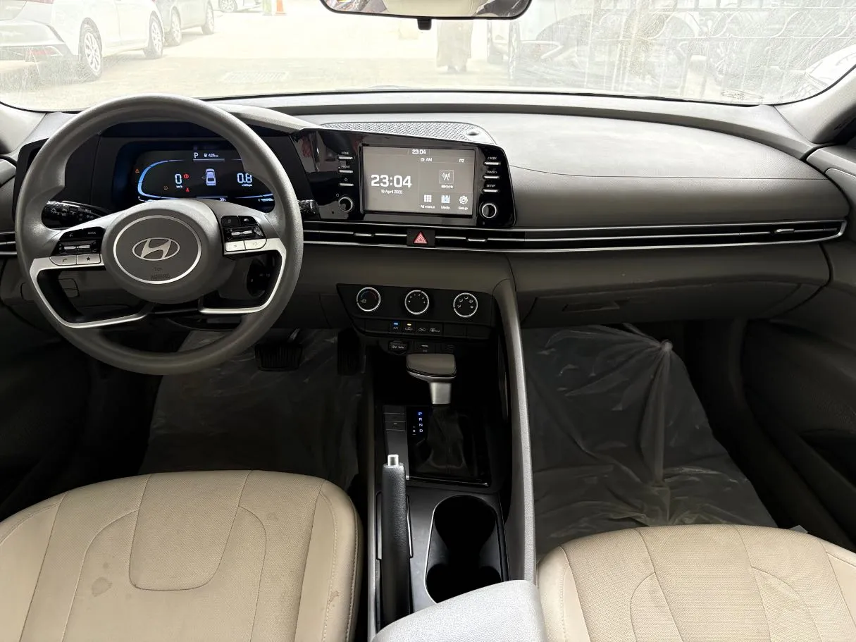 Car image 20
