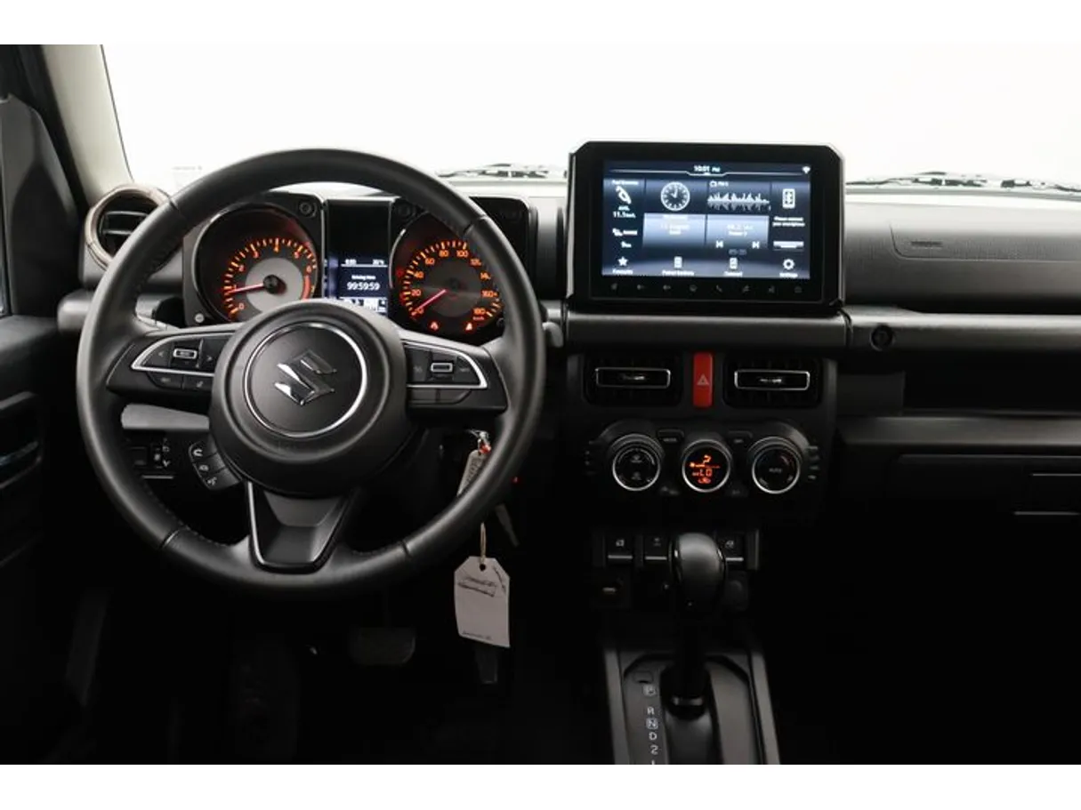 Car image 15