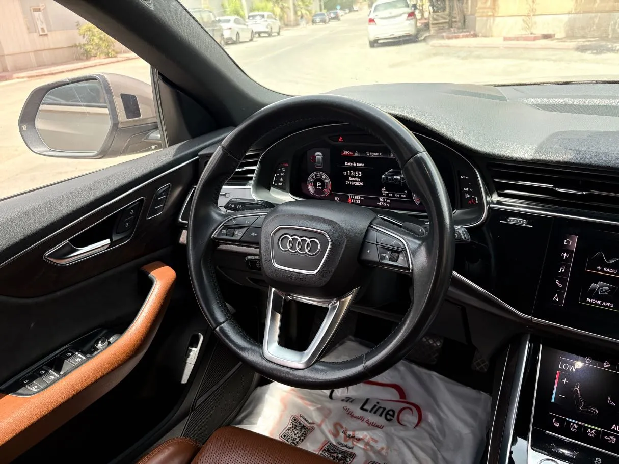 Car image 28