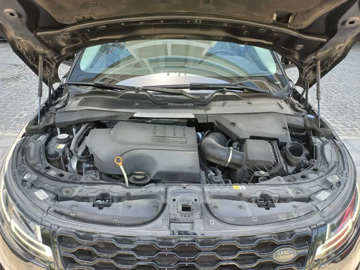 Car image 20