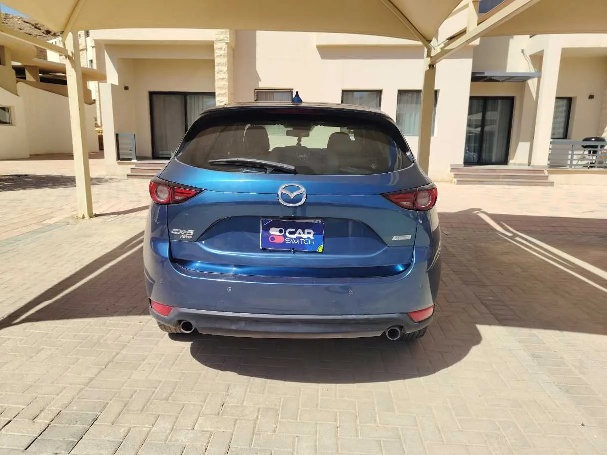 Car image 6