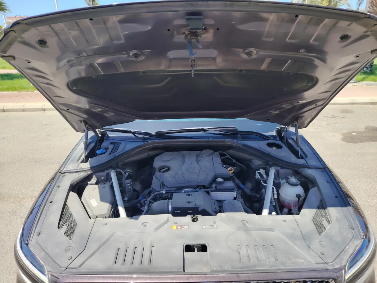 Car image 40