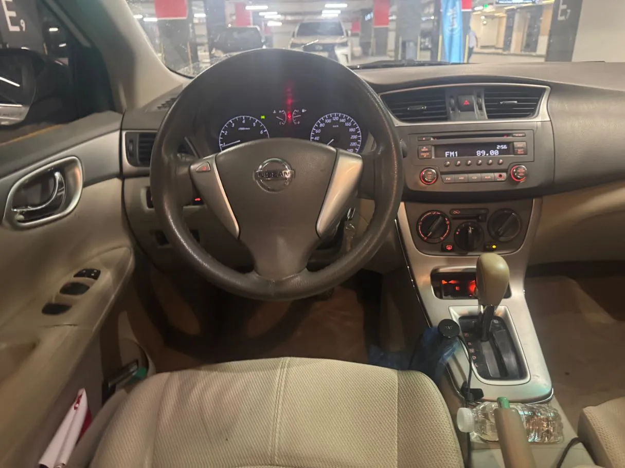 Car image 17