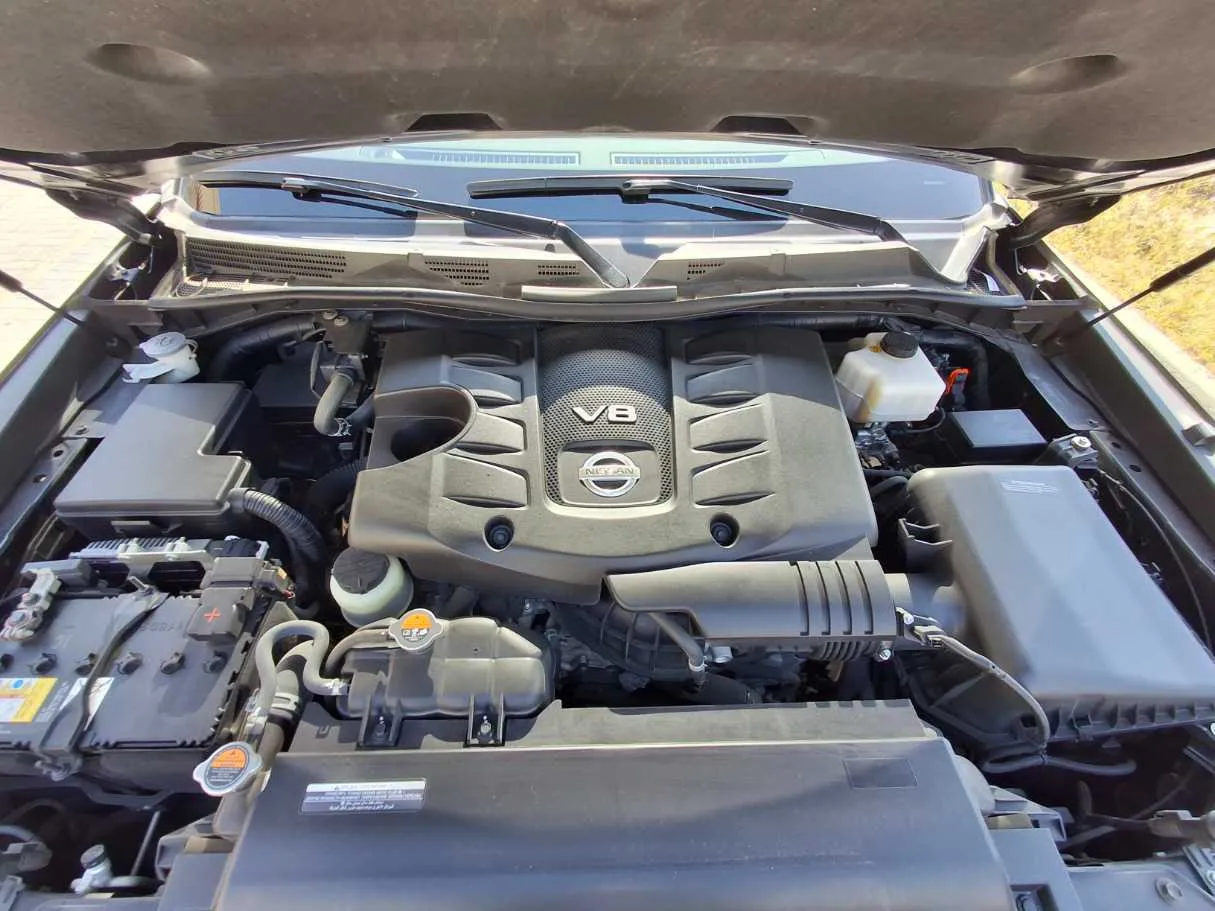 Car image 23