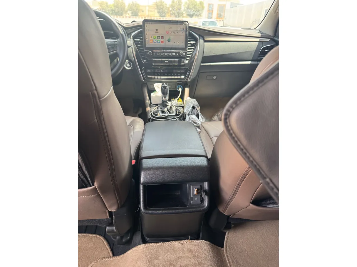 Car image 20