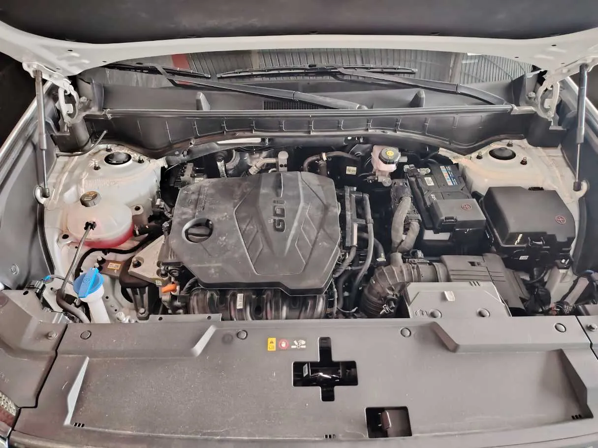 Car image 35