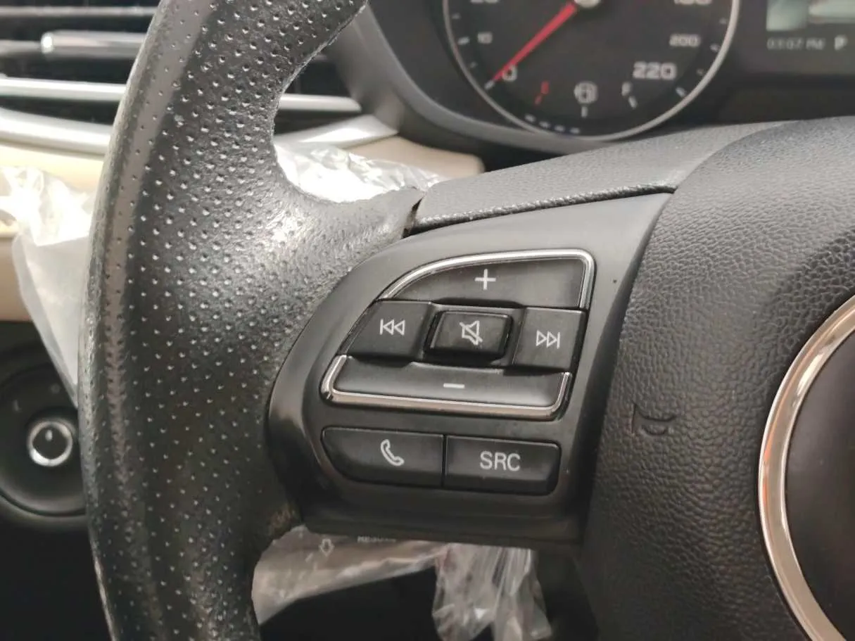 Car image 22