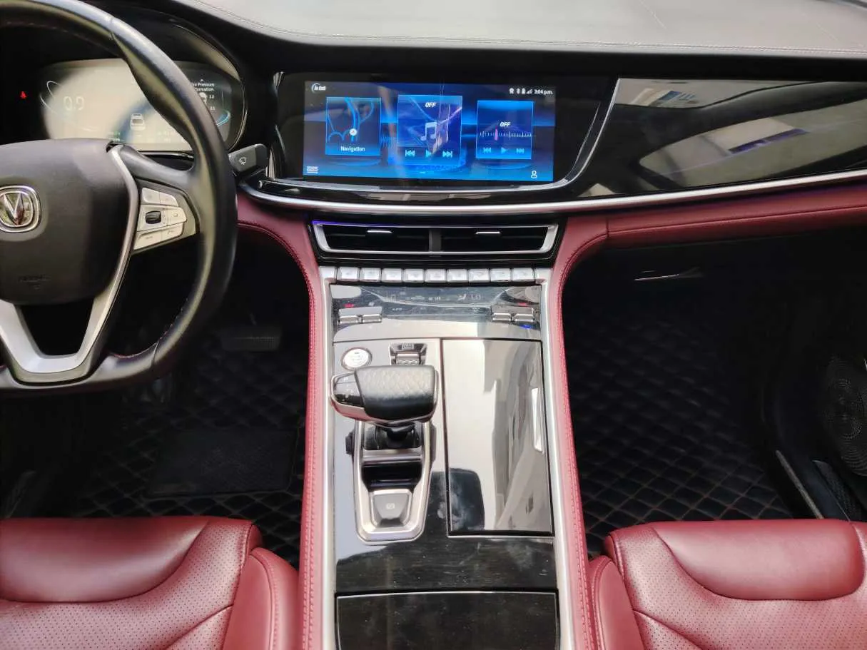 Car image 19