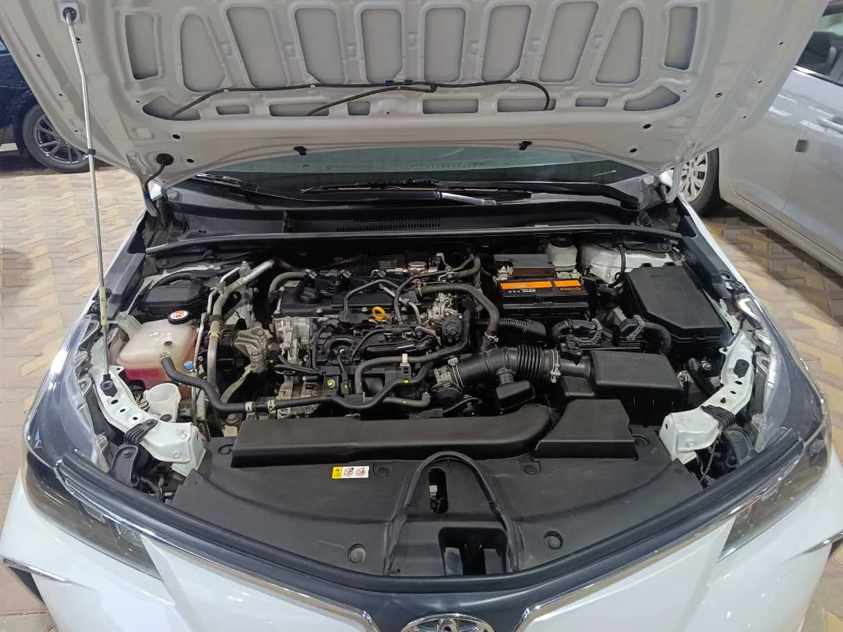 Car image 23