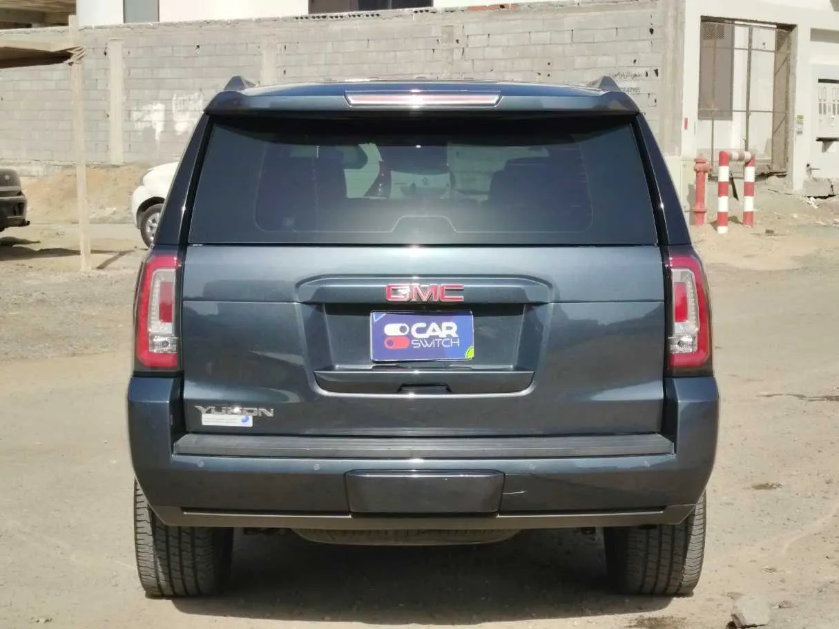 Car image 6