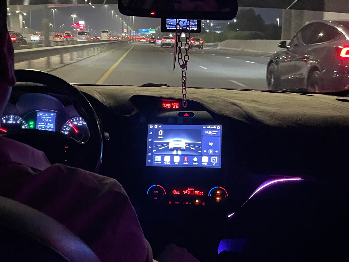 Car image 7