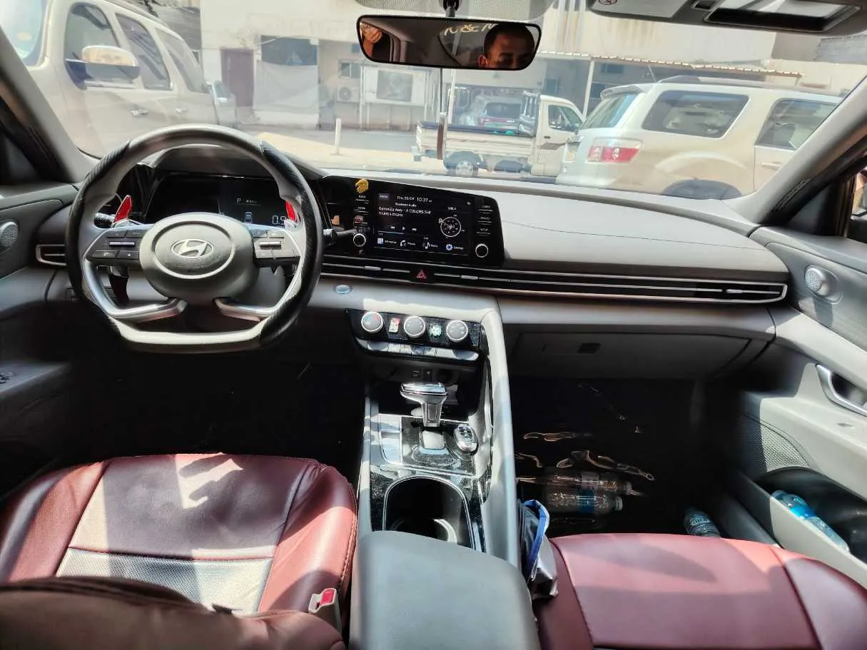 Car image 20
