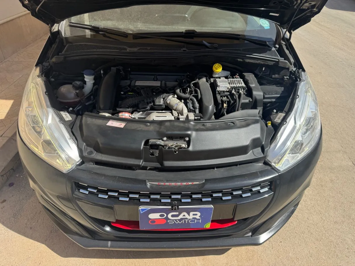 Car image 20