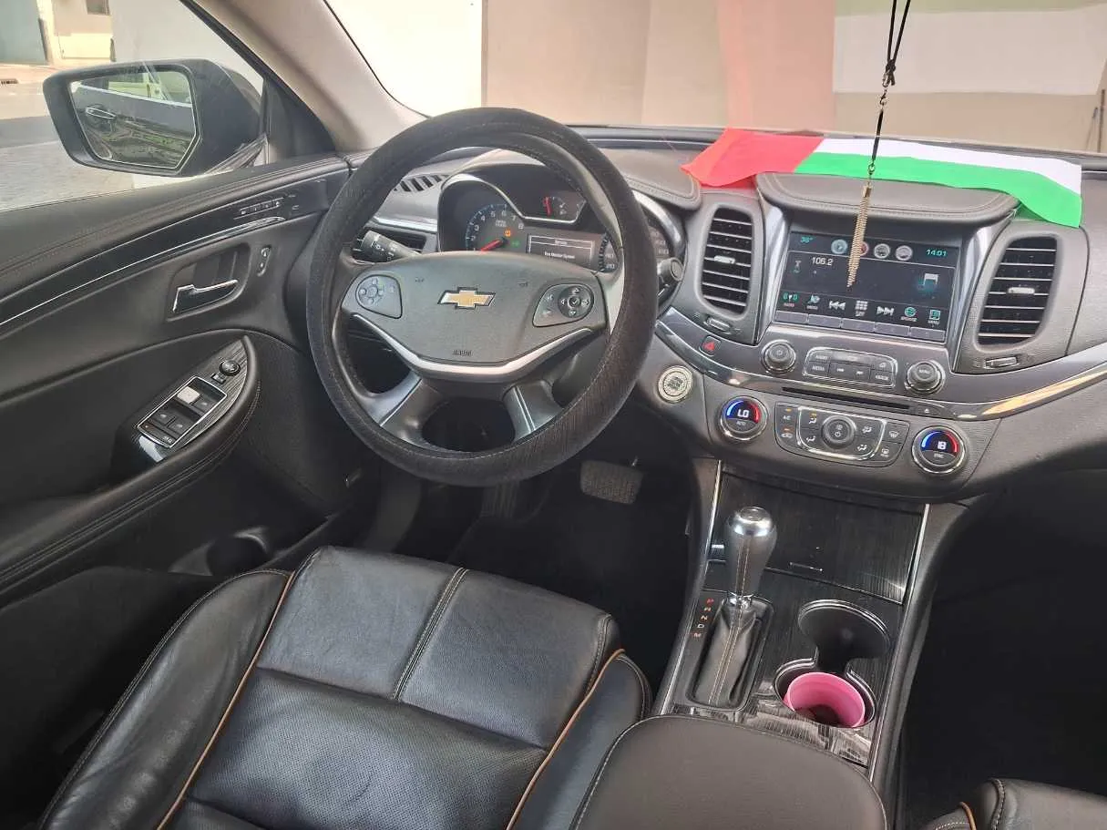 Car image 21
